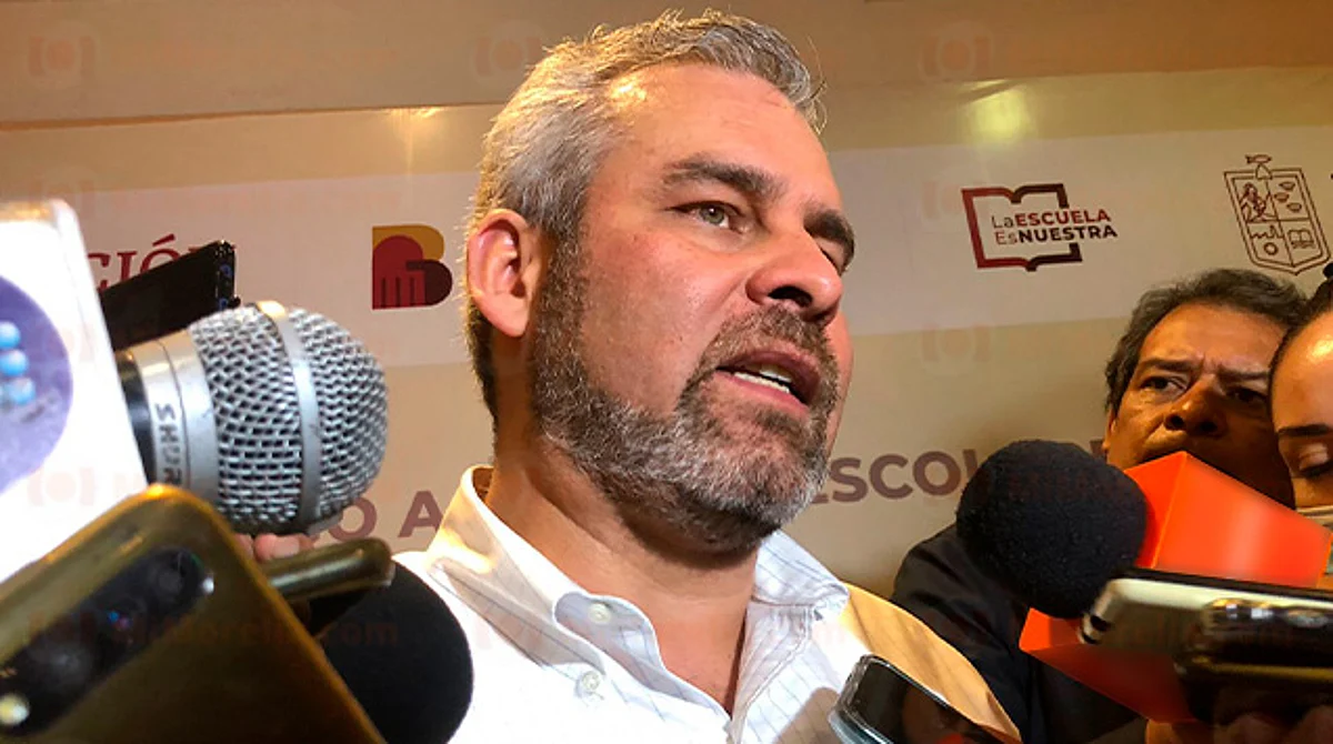 No hay justificación para bloqueos, se atiende a normalista atropellado: Bedolla