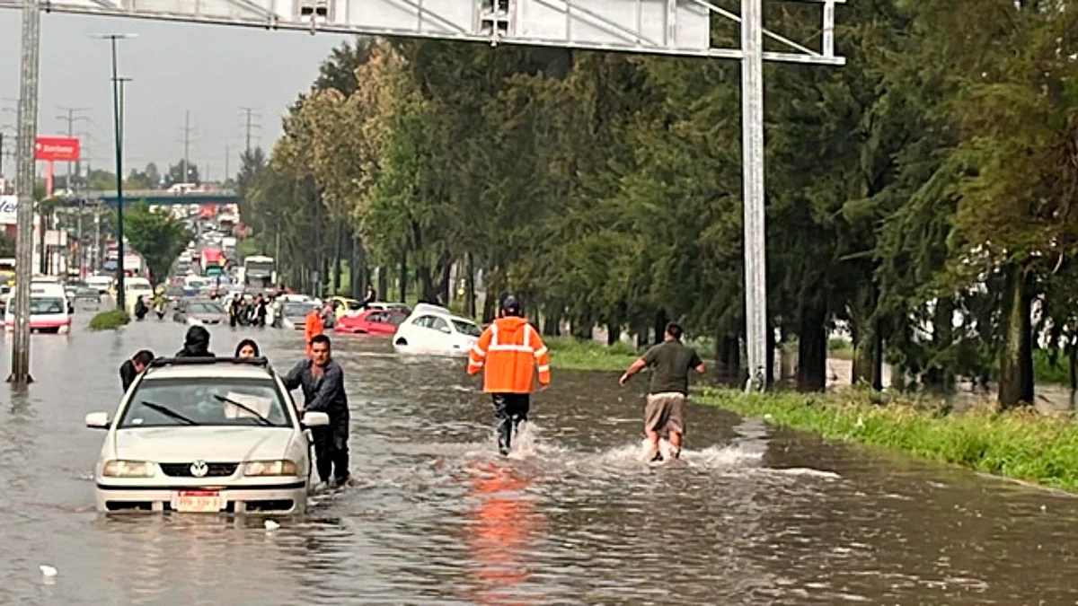La lluvia sorprendió a los morelianos