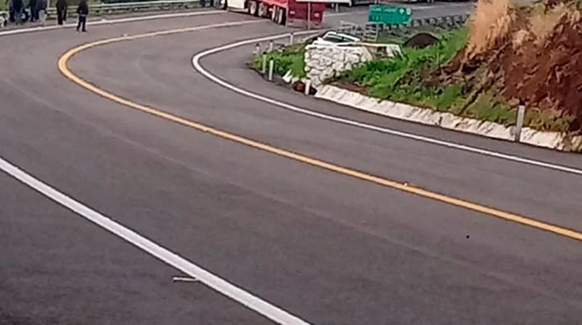 Vuelven los asaltos en la autopista Siglo XXI; empresarios exigen seguridad