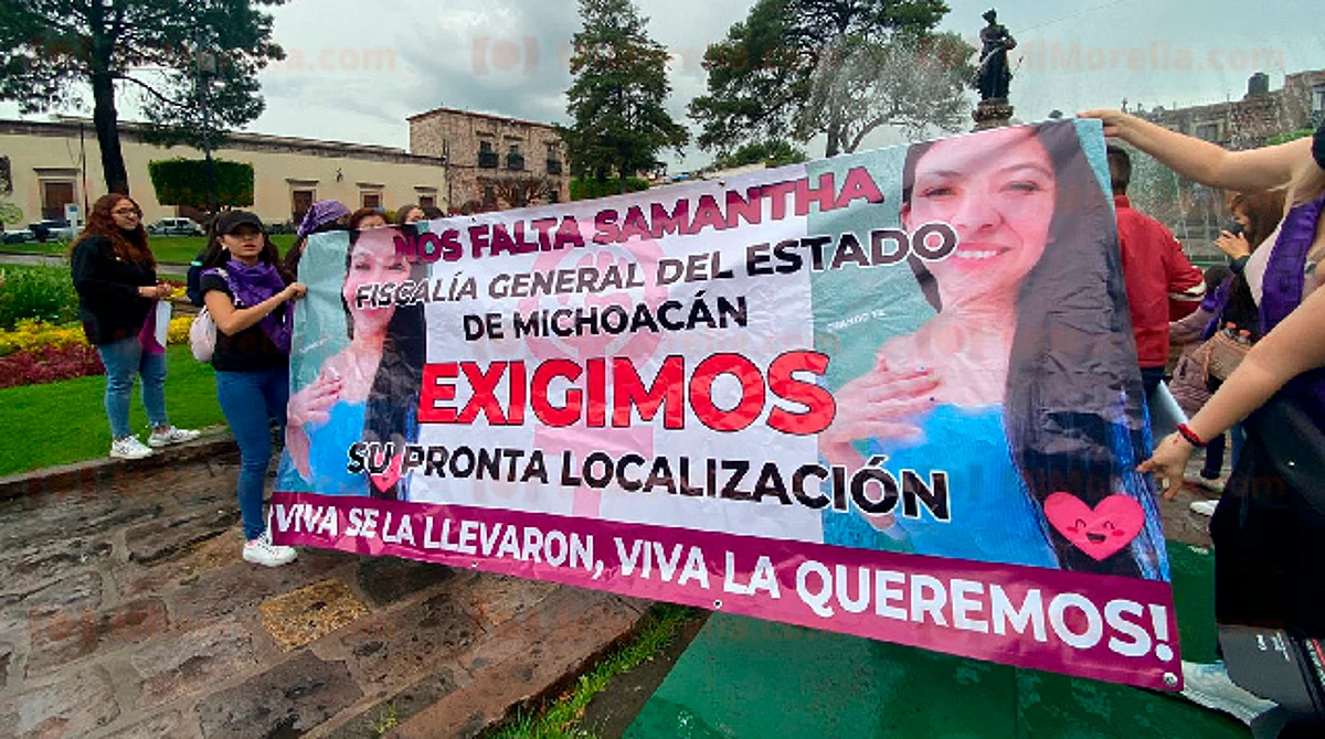 Colectivos feministas, familiares y amigos gritaron al unísono “Ni una más, ni una más. Ni una desparecida más”