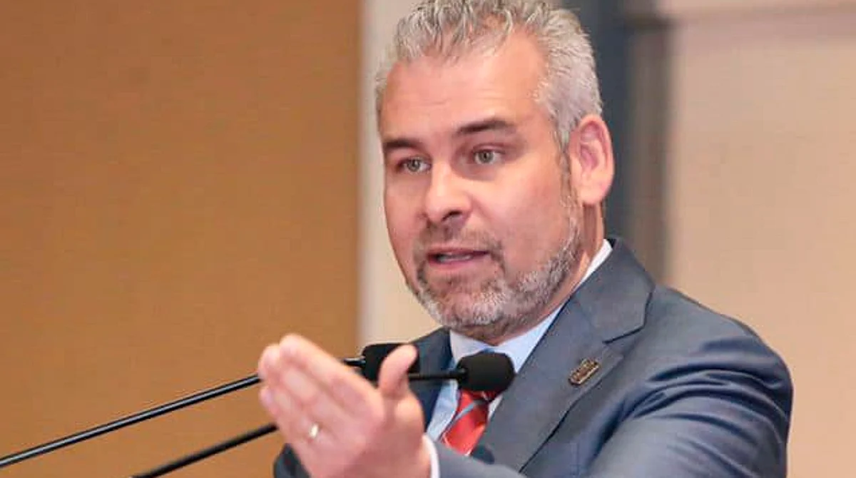 Destaca el gobernador el cumplimento de órdenes de aprensión en el estado