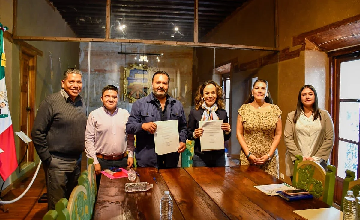 Ayuntamiento de Pátzcuaro y Sí Financia Michoacán firman convenio para impulsar economía del municipio