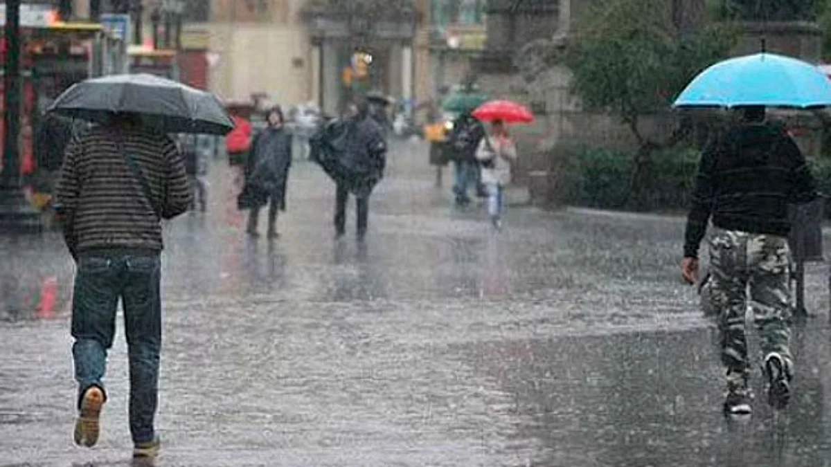 Se pronostican descargas eléctricas y posible caída de granizo en el estado, así como viento de dirección variable de 10 a 25 km/h, con rachas de hasta 50 km/h en zonas de tormenta