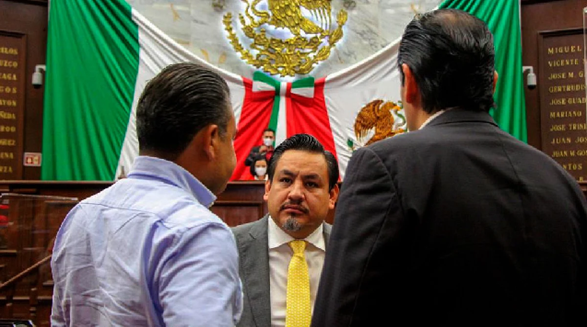Víctor Manríquez propone mayor protección y ampliar derechos a migrantes