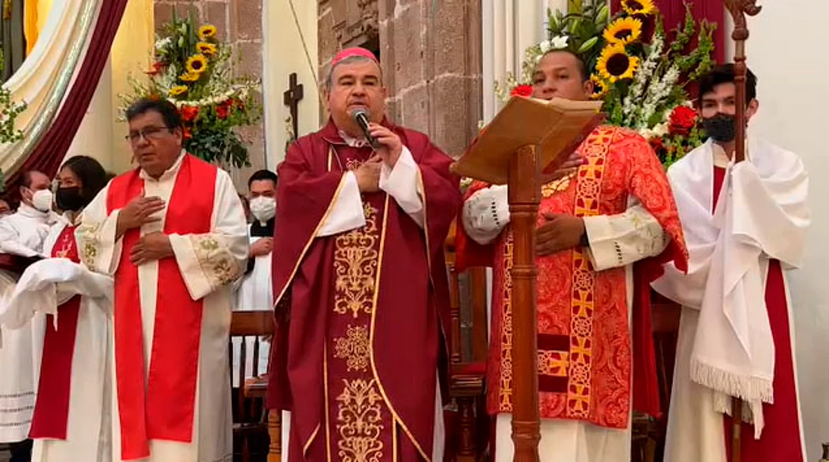 El líder religioso celebró en Tuxpan su XXVI aniversario episcopal