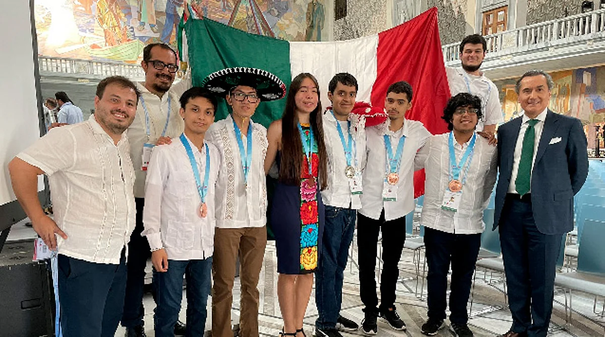 Jóvenes mexicanos ganan 6 medallas en Olimpiada Internacional de Matemáticas en Oslo