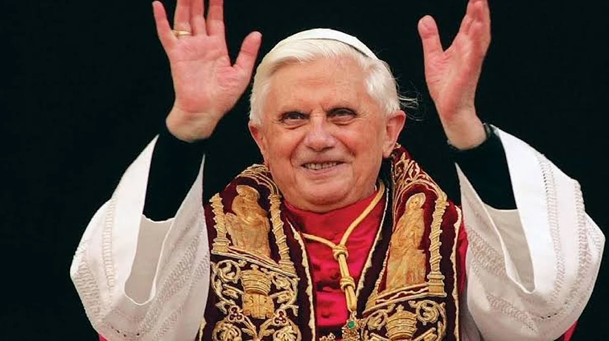 Falso, el fallecimiento de Benedicto XVI, el vaticano no se ha pronunciado: CEM