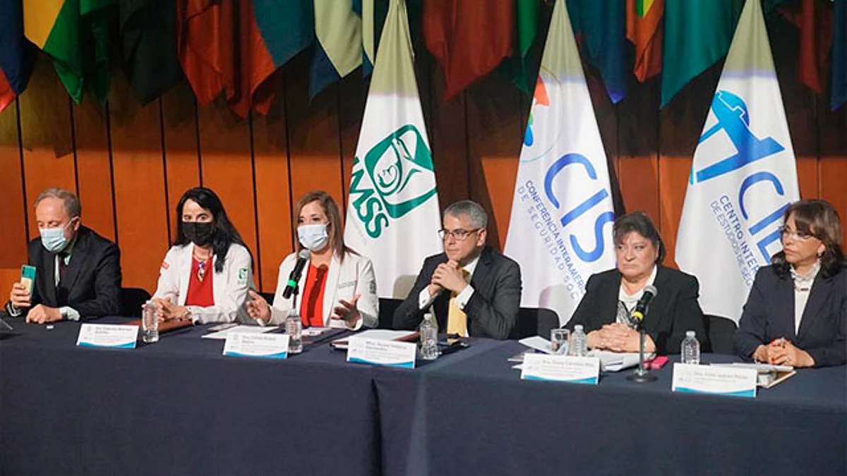 Este diplomado participan 26 Jefes de Urgencias y 14 directores de unidades de la Zona Metropolitana del Valle de México