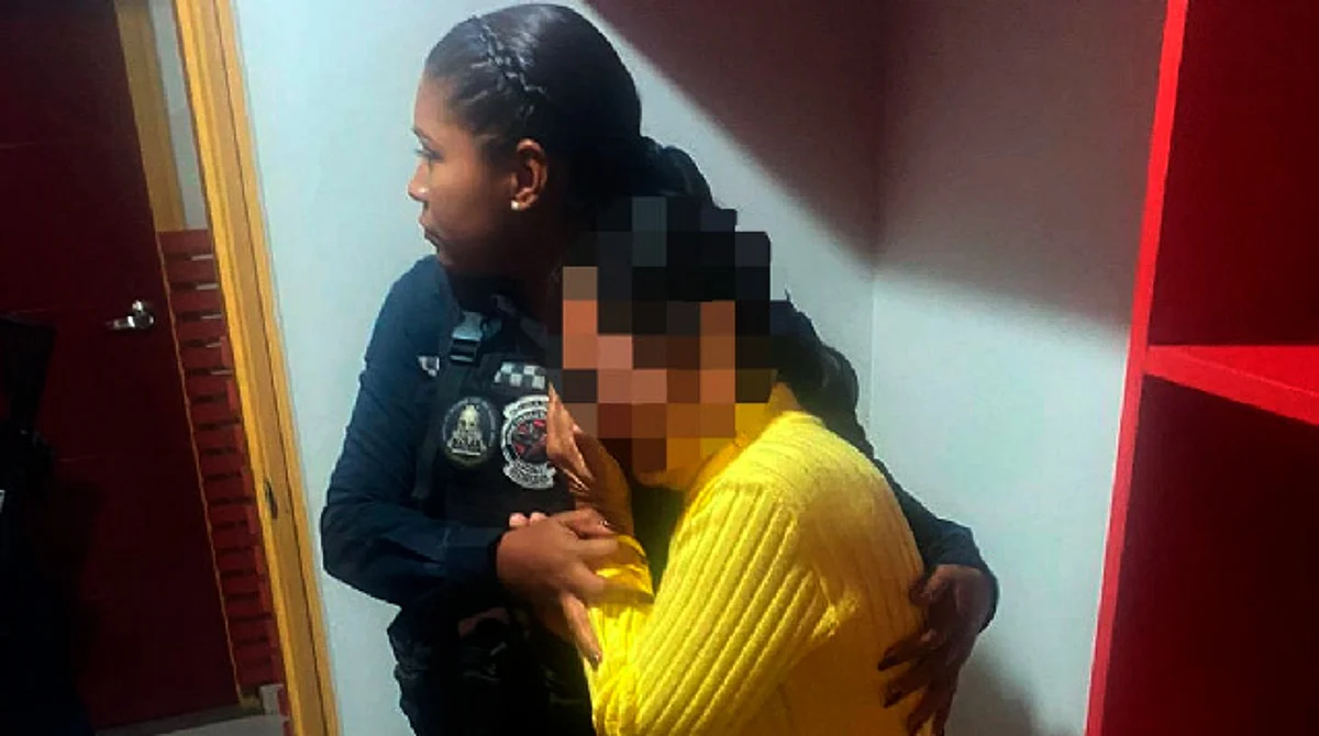 Rescatan de secuestro virtual a mujer originaria de Pátzcuaro; estaba en Morelia