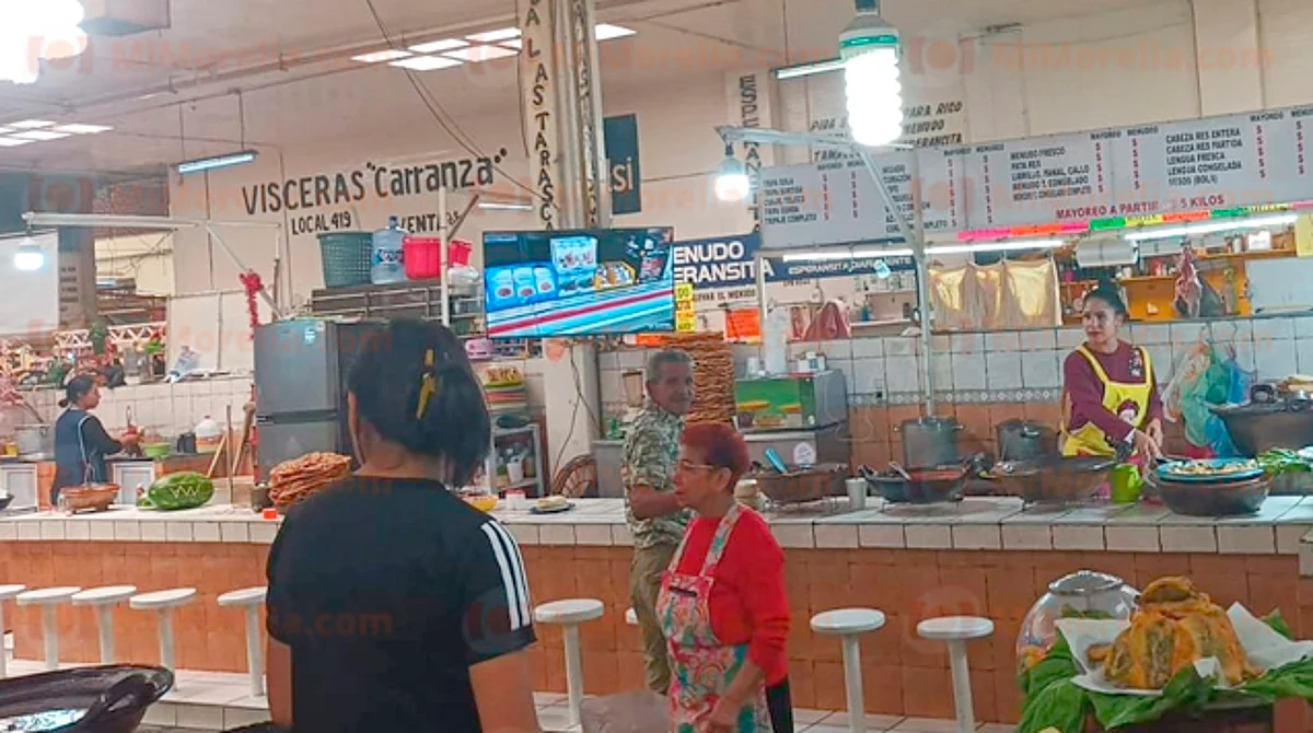 Los quejosos dijeron que en total pidieron 4 platos de comida, 2 refrescos, 2 vasos de jugo de betabel y un buñuelo