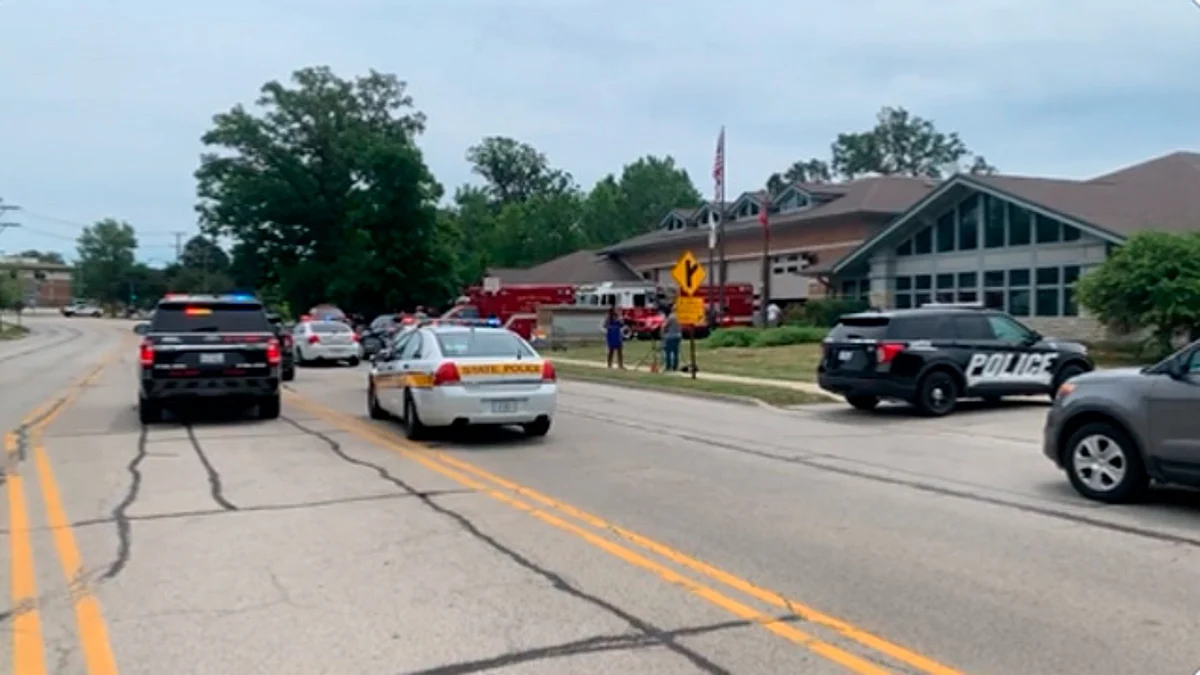 Detienen a Robert Crimo, principal sospechoso de tiroteo en Highland Park