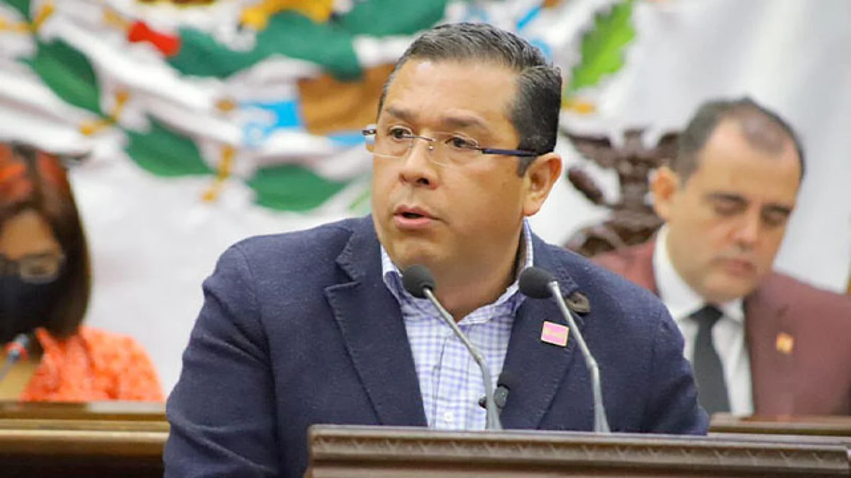 Enfatizó que no se trata de nueva deuda, sino de reestructurar el plazo de pago de los 19 mil 500 mdp de deuda pública que le heredaron el gobierno