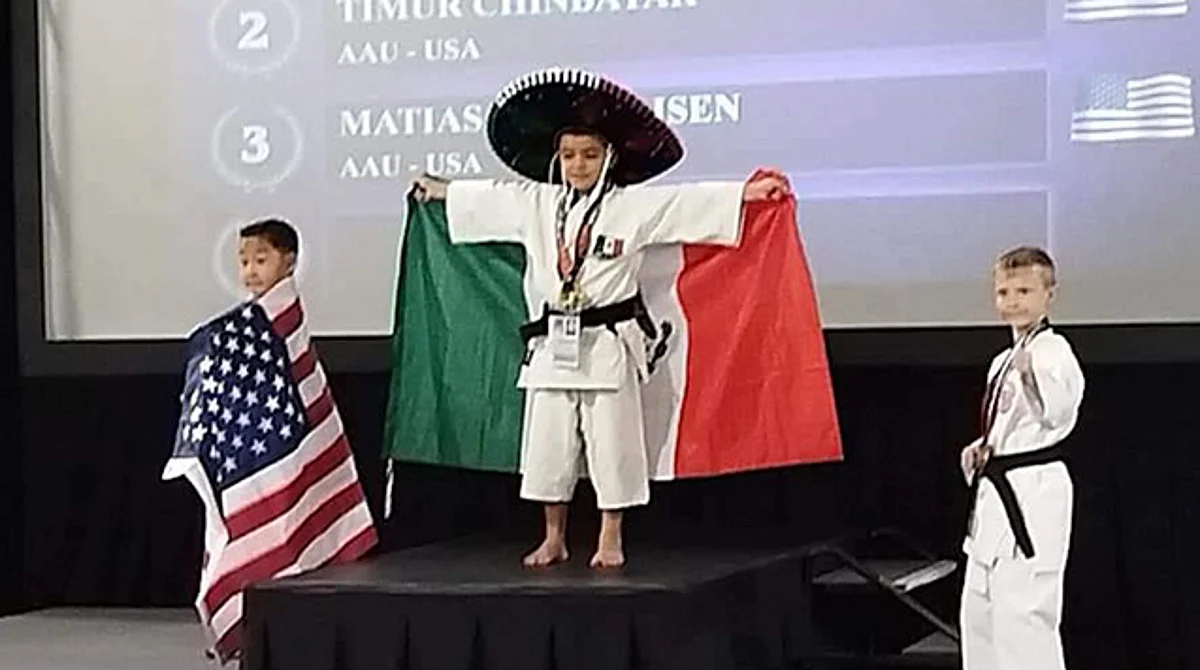 Niño moreliano de 8 años gana medalla de oro en Campeonato Mundial de Karate