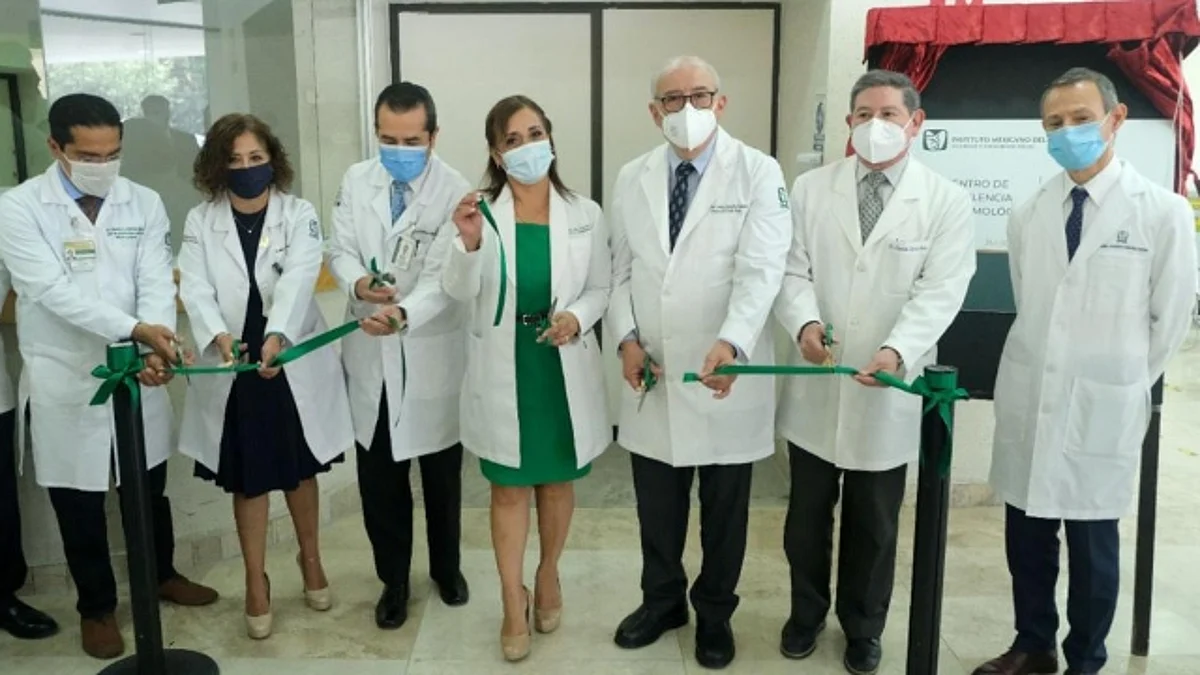 Autoridades médicas del IMSS realizaron la develación de placa del Centro de Excelencia Oftalmológica (CEO) y corte de listón, en el HGZ No. 48 “San Pedro Xalpa”