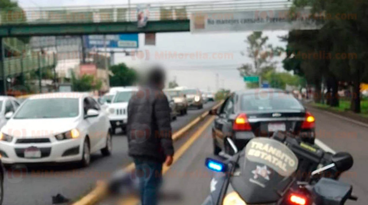 El hecho tuvo lugar a pocos metros de un puente peatonal de la salida a Pátzcuaro