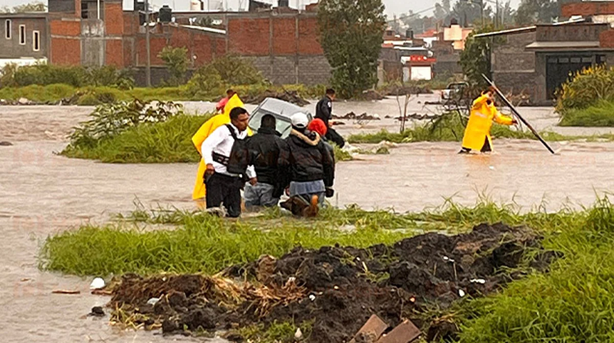 Inundación no fue por desfogue de presa de Cointzio; está al 76%: Bedolla