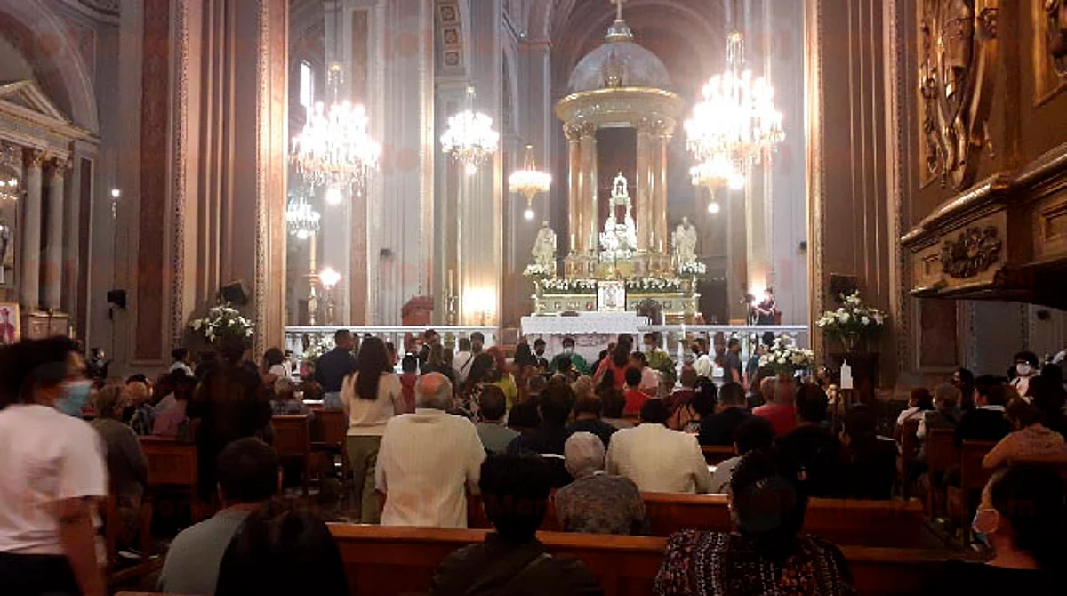 Dedicó la celebración eucarística de este domingo para orar por aquellos que han generado violencia y también para las víctimas de violencia