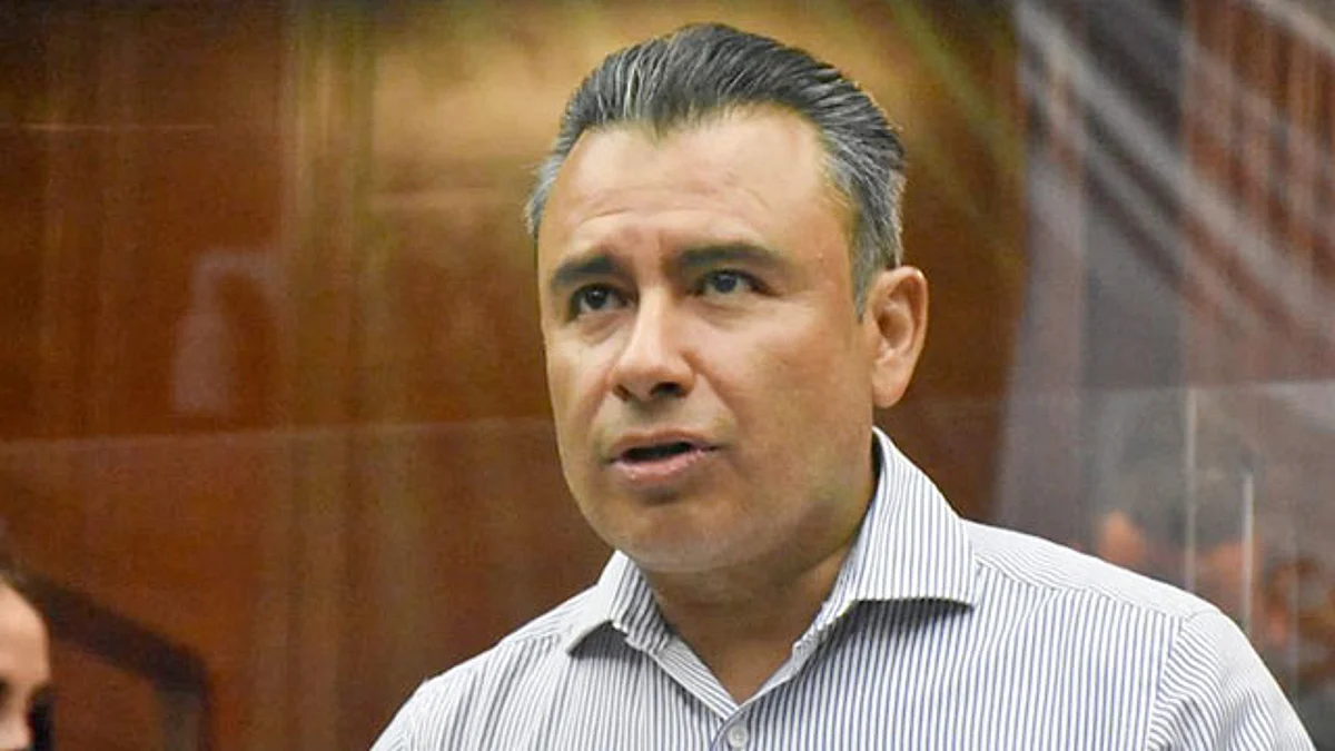 Se busca la ampliación de plazos para pagarla y mejores tasas de interés, puntualizó el coordinador del Grupo Parlamentario de Morena