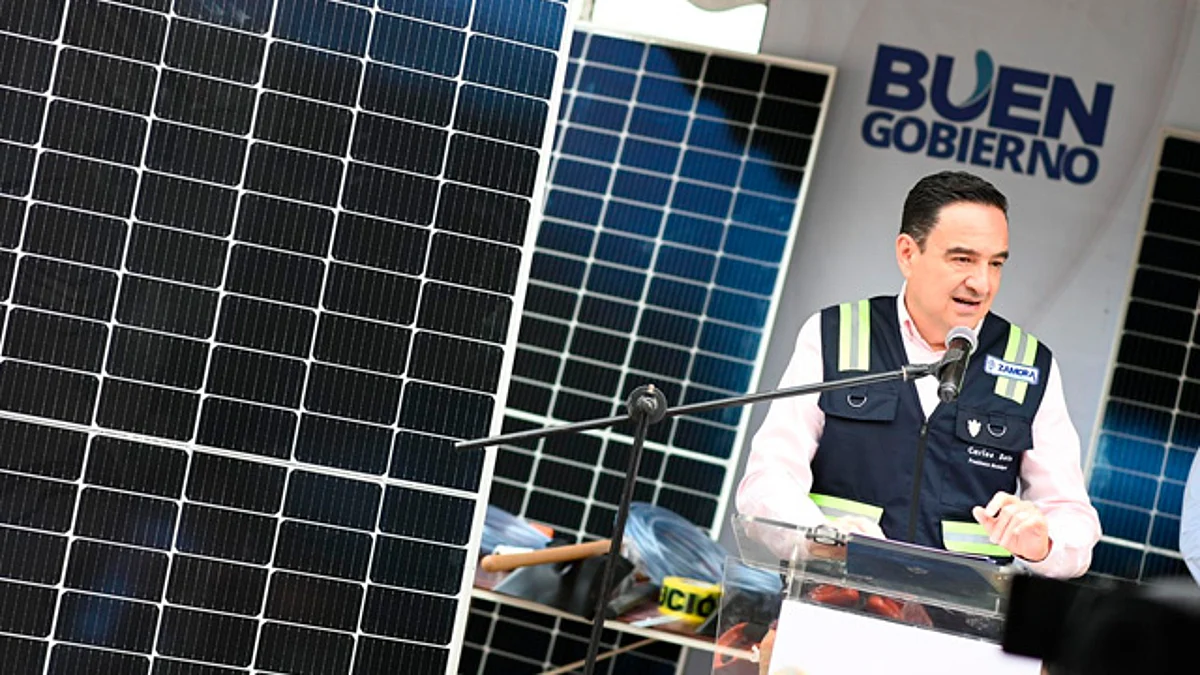 Colocarán paneles solares en edificios municipales de Zamora