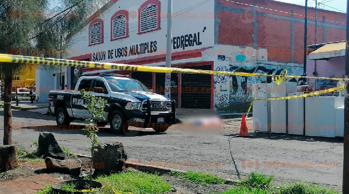 Hombre es asesinado a balazos en la avenida Pedregal de Morelia