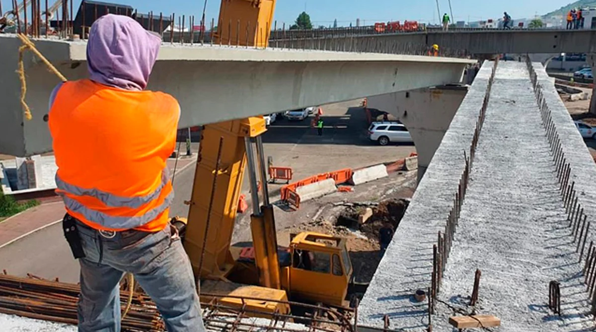 Primero se estará concluyendo el puente elevado que va de la avenida Madero a Mil Cumbres, con la colocación de las trabes que restan, detallan autoridades