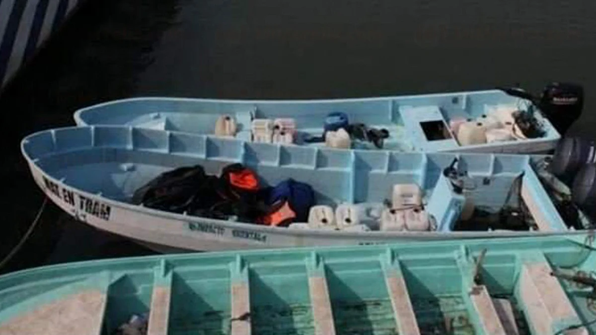 Asegura Semar lancha con cargamento de droga en la costa michoacana