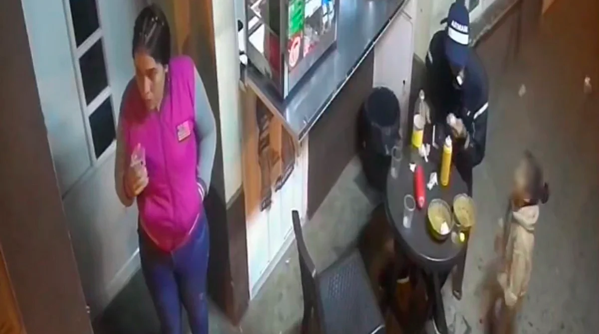 Sujeto golpea a niña por pedirle comida