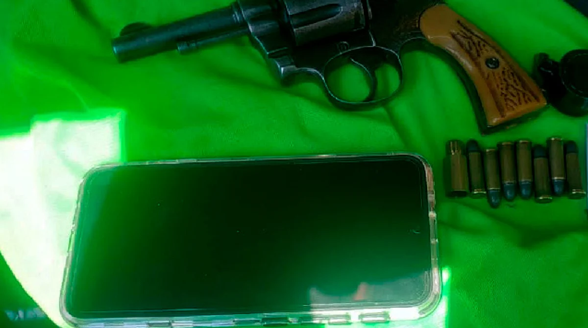 Lo detienen por robo con violencia en pleno centro de Morelia; traía una pistola