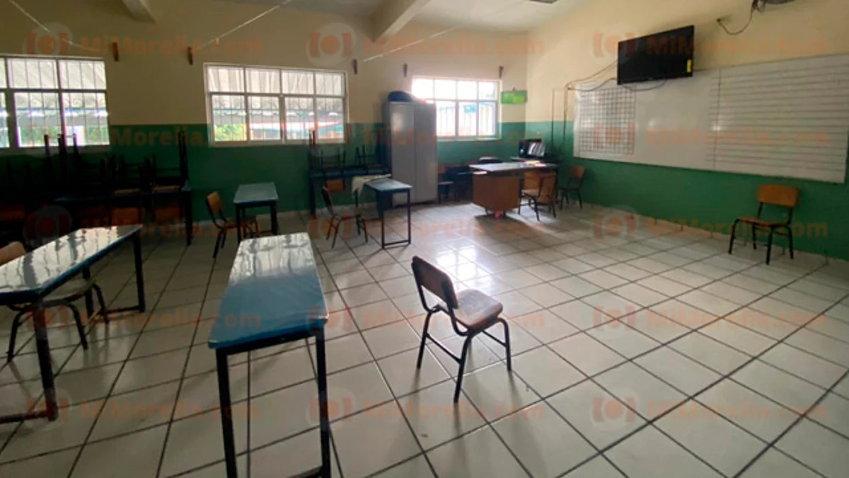 Descontarán salario a docentes que no iniciaron ciclo escolar