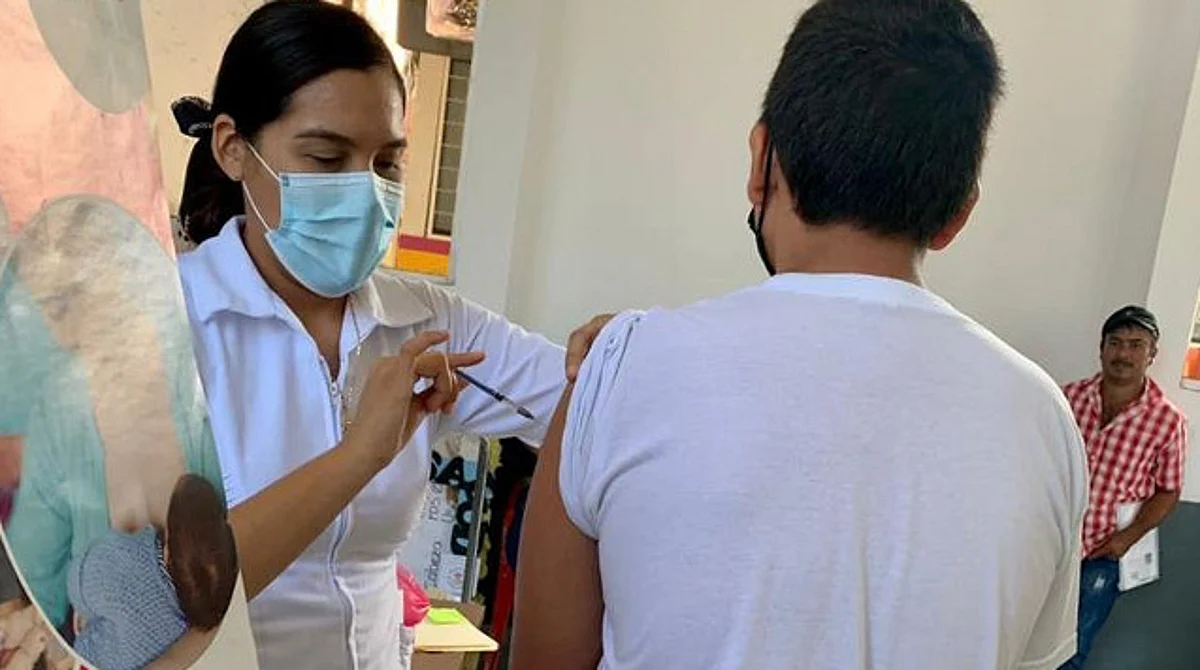 En septiembre, vacunación contra Covid-19 a rezagados mayores de 18 años en Michoacán