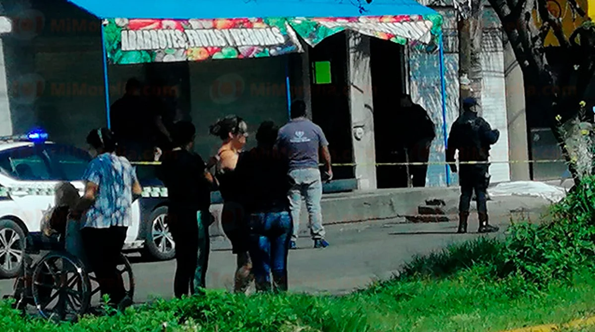Muere hombre tras caer en domicilio, en Morelia