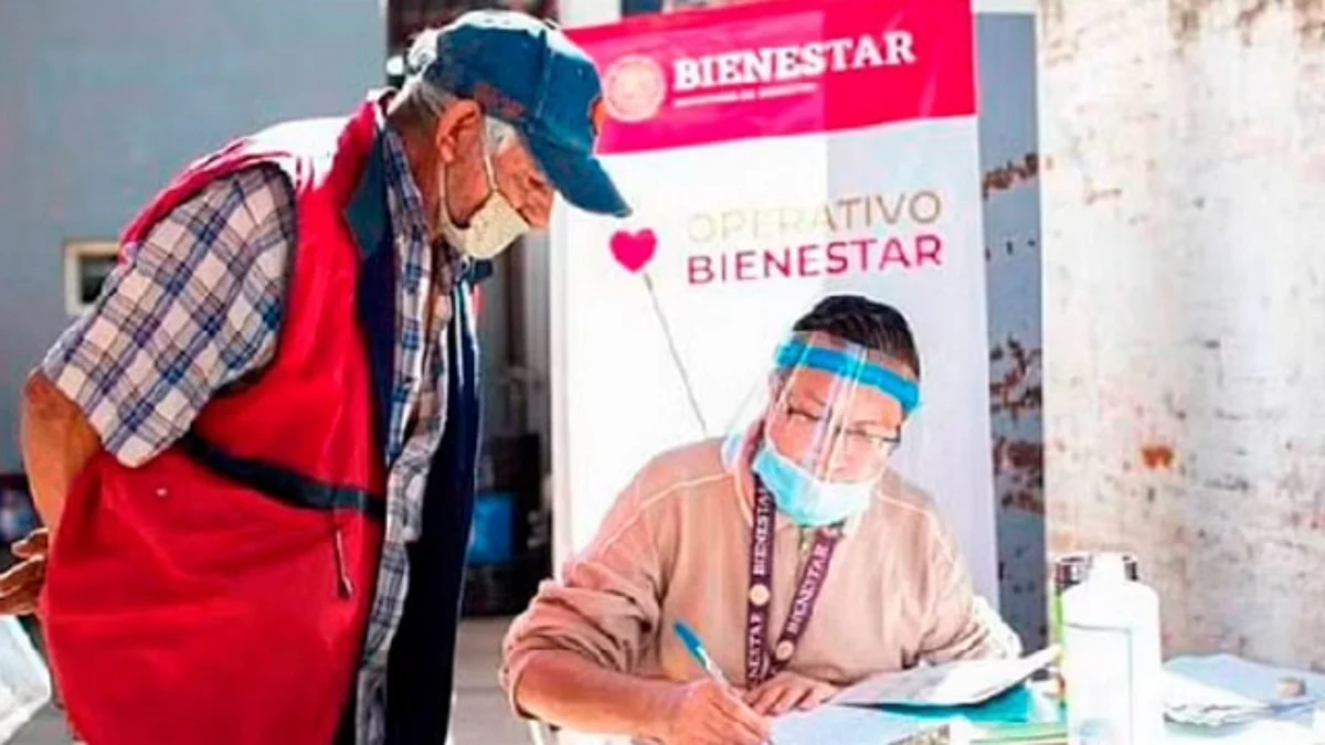 Los adultos mayores tienen derecho a dar de alta a una persona que las auxilie en los trámites