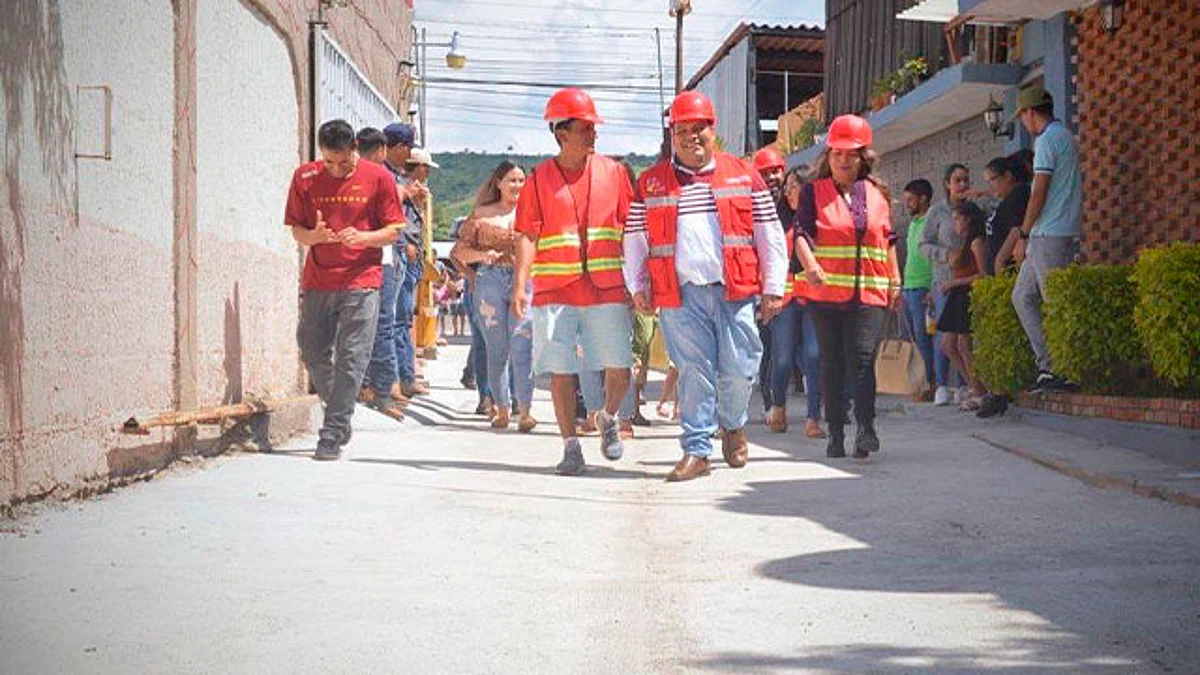 Se beneficiaron 12 familias vecinas de la privada