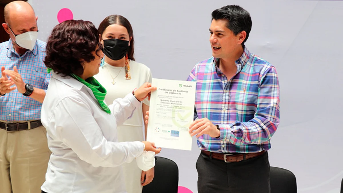Recibe gobierno de Zitácuaro certificado de la Norma en Igualdad Laboral y No Discriminación