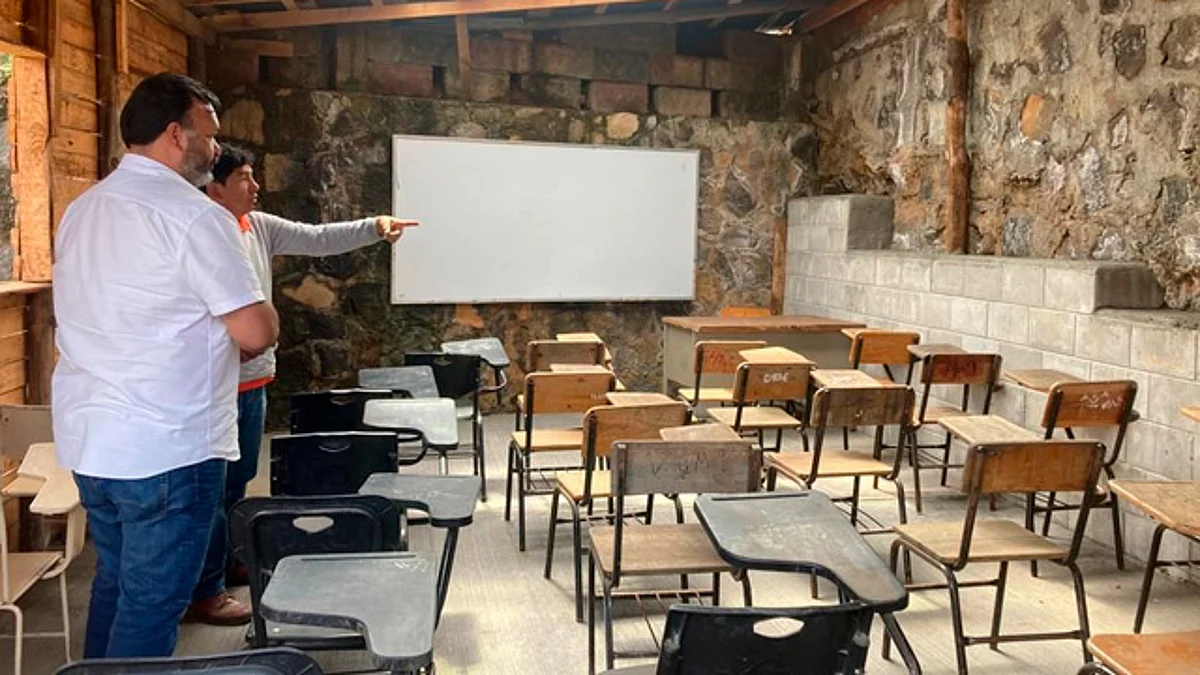 El Ayuntamiento de Pátzcuaro apoya la educación con infraestructura y espacios dignos