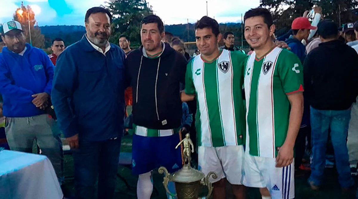 Clausura Julio Arreola torneo “Bajo la lluvia El Batís” en Pátzcuaro