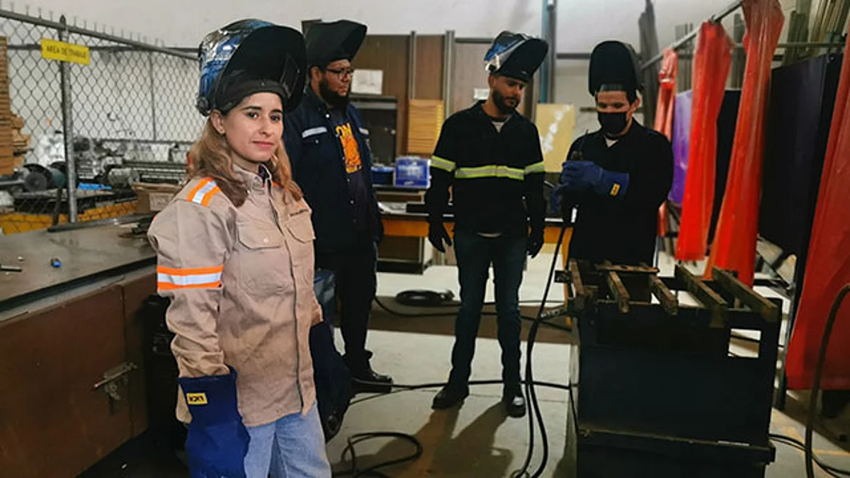 La finalidad de esta convocatoria es disminuir la brecha de jóvenes investigadoras que eligen carrera STEM