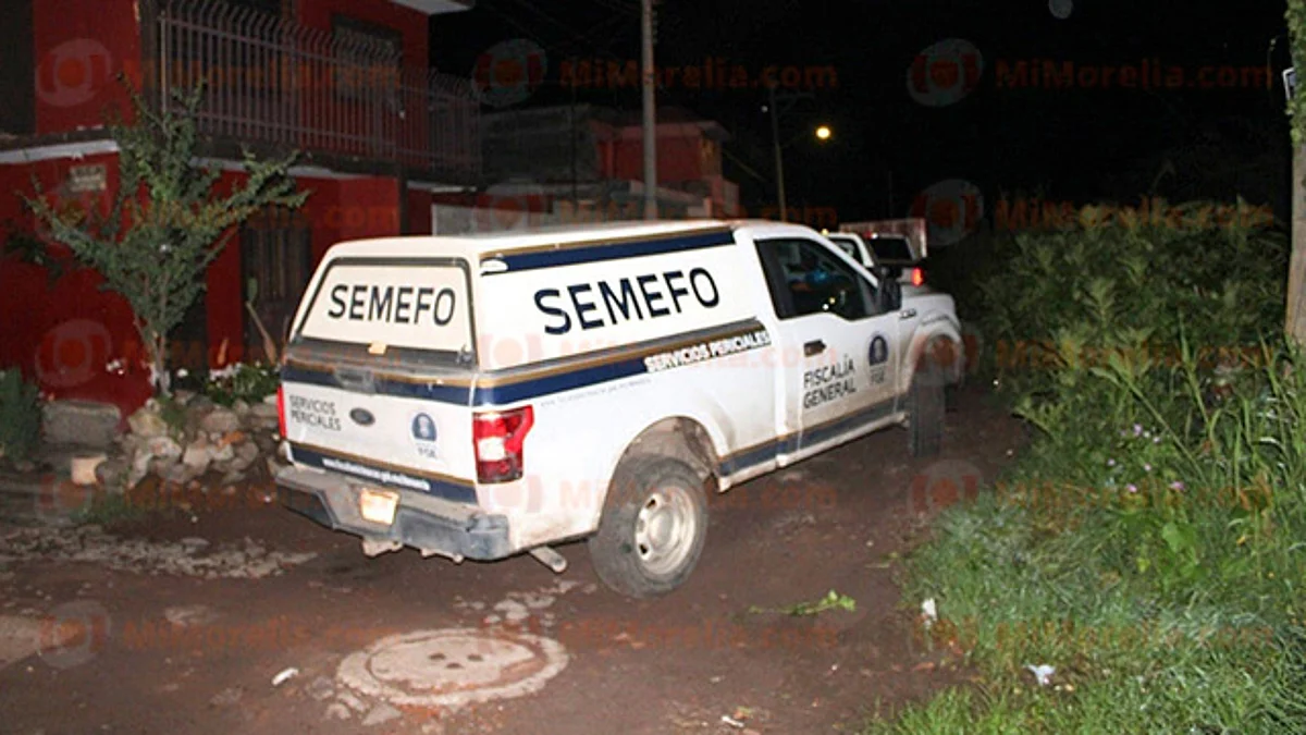 Michoacán: cadáver desmembrado es hallado dentro de un par de costales