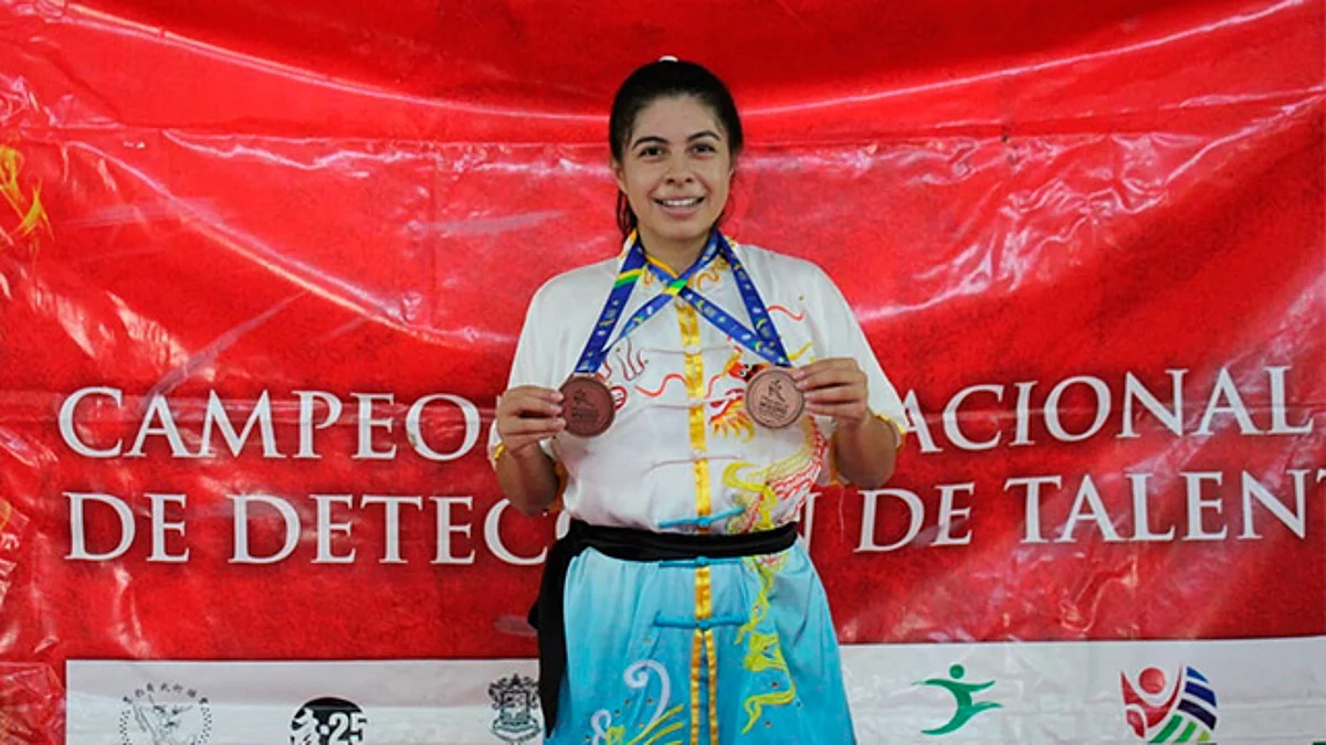 Moreliana Alexa Cruz, con dos medallas de bronce en campeonato de wushu