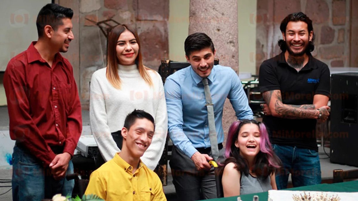 Con pasarela y Dj en evento por la inclusión