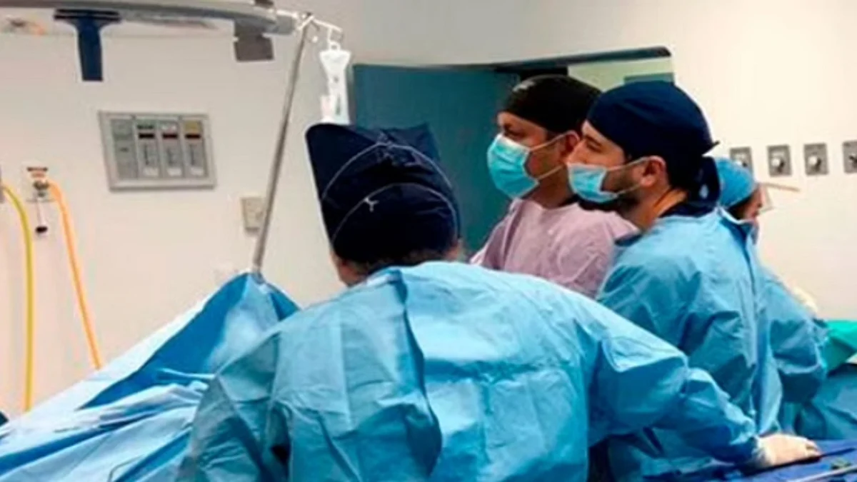 Llamó a médicos especialistas del país a ingresar a medicosespecialistas.gob.mx para postularse a una de las plazas disponibles