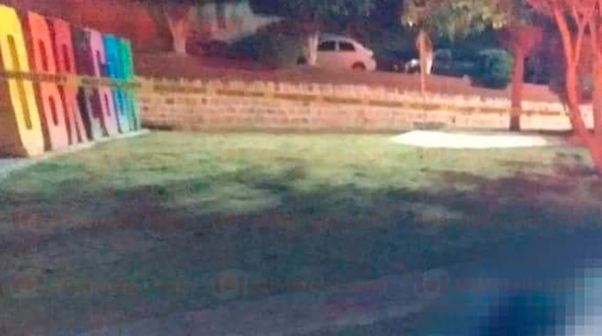 Atados de pies y manos, hallan dos cadáveres sobre la Morelia-Zinapécuaro