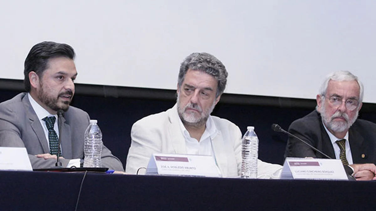 Se debe promover la formación de personal que responda a las necesidades de la transformación del sistema de salud: Hugo López-Gatell Ramírez