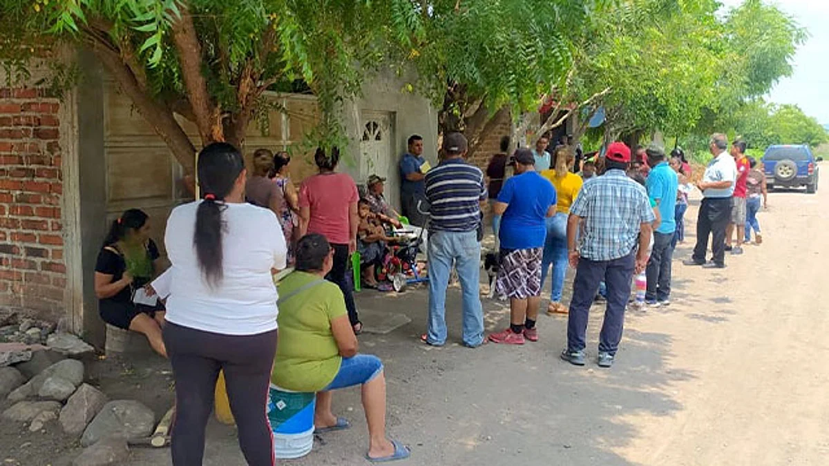 Solicitan obras de pavimentación de calles, trámites de escrituración de colonias, rehabilitación de drenajes, desazolves de canales, apoyos con materiales de vivienda, entre otros