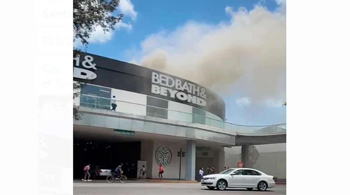 Se incendia zona de plaza Las Américas de Morelia