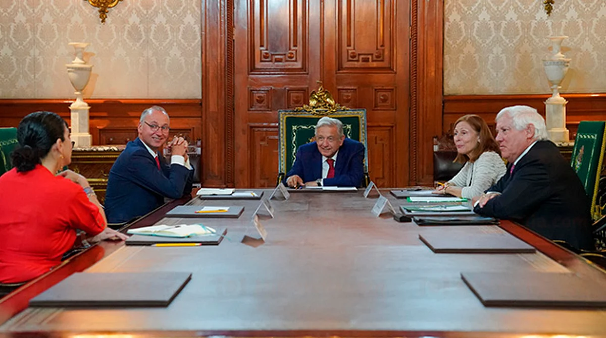 Destaca AMLO continuidad de inversión de Bayer en México