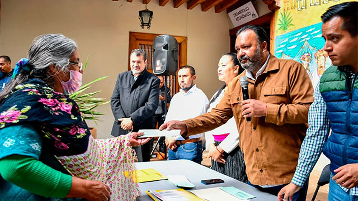 Los beneficiarios expresaron su agradecimiento y dijeron estar muy contentos por el apoyo que han recibido del Ayuntamiento de Pátzcuaro