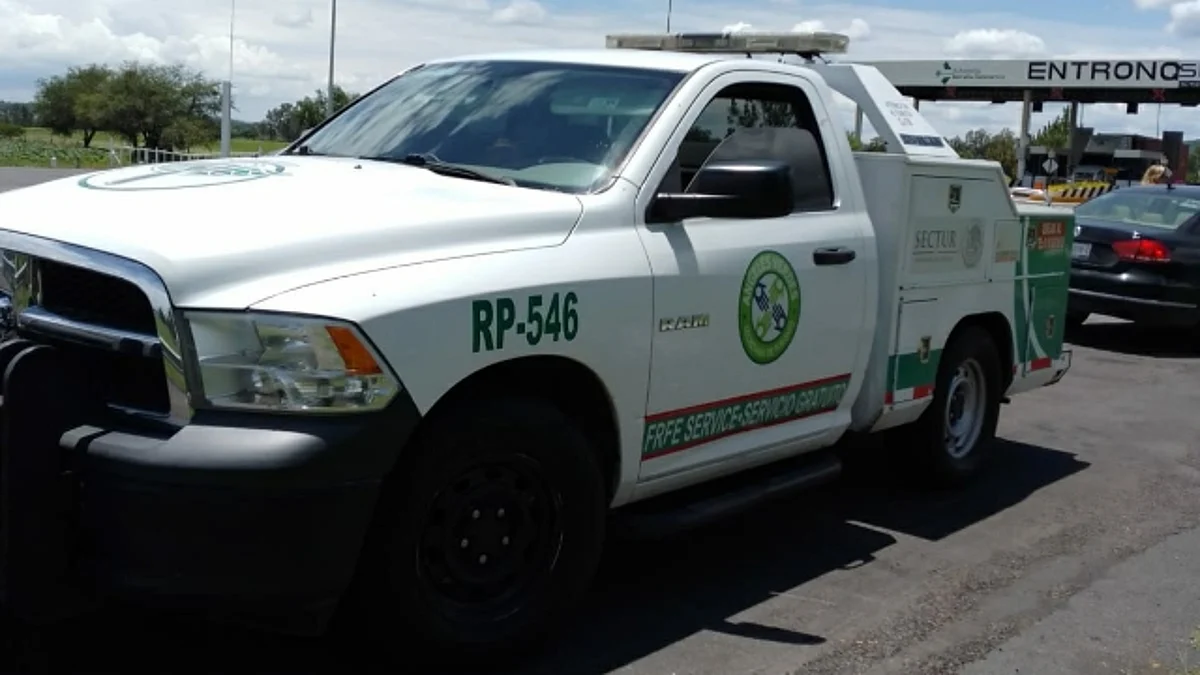 El teléfono de contacto en la Base Morelia es 443 312 77 77