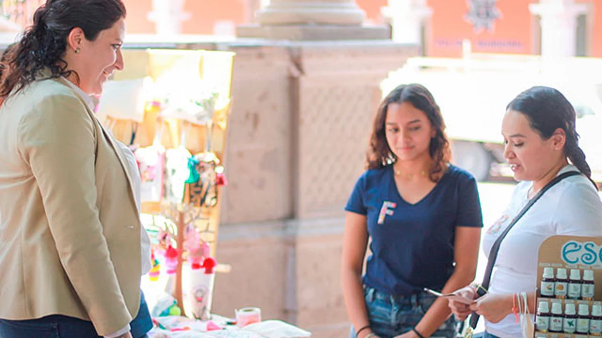 Más de 700 jóvenes beneficiados con programas para emprendedores: Ijumich