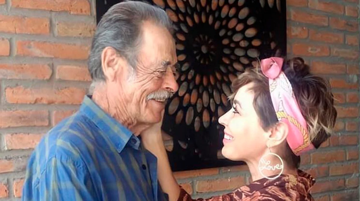Carmen Muñoz se viste de luto